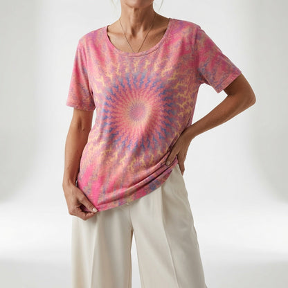 Lysoria — T-shirt fluido con estampado artístico