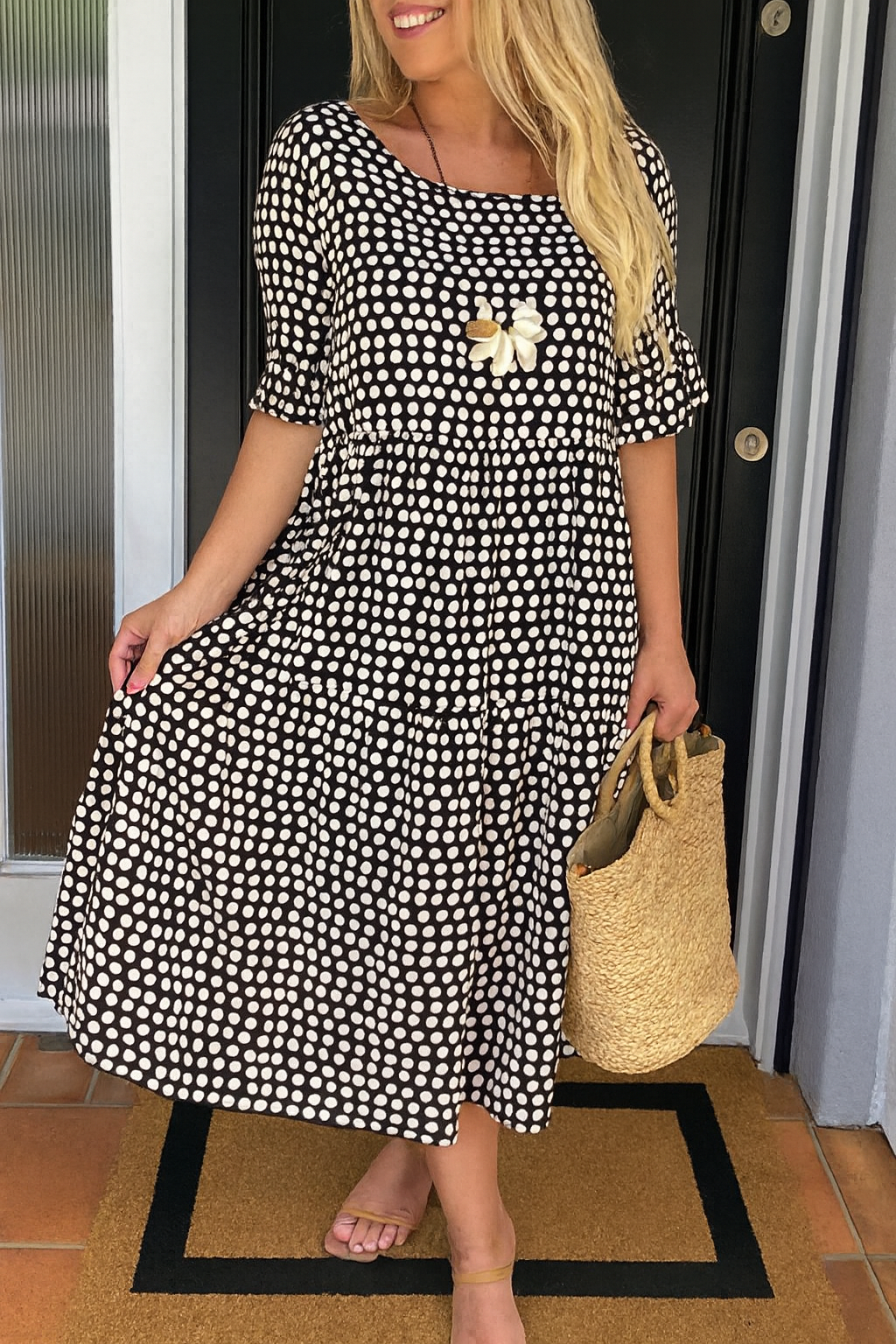 Noémie — Vestido midi fluido elegante