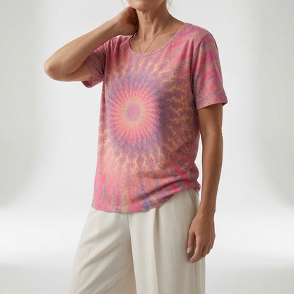 Lysoria — T-shirt fluido con estampado artístico