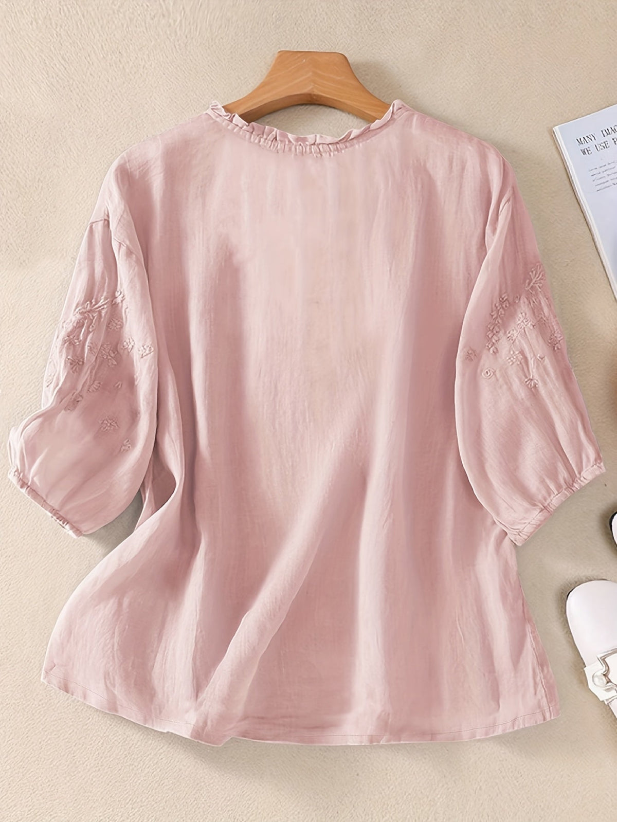 Éléna — Blusa bordada elegante de lino mezclado