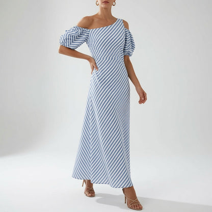 Soléa — Vestido de hombros al aire elegante