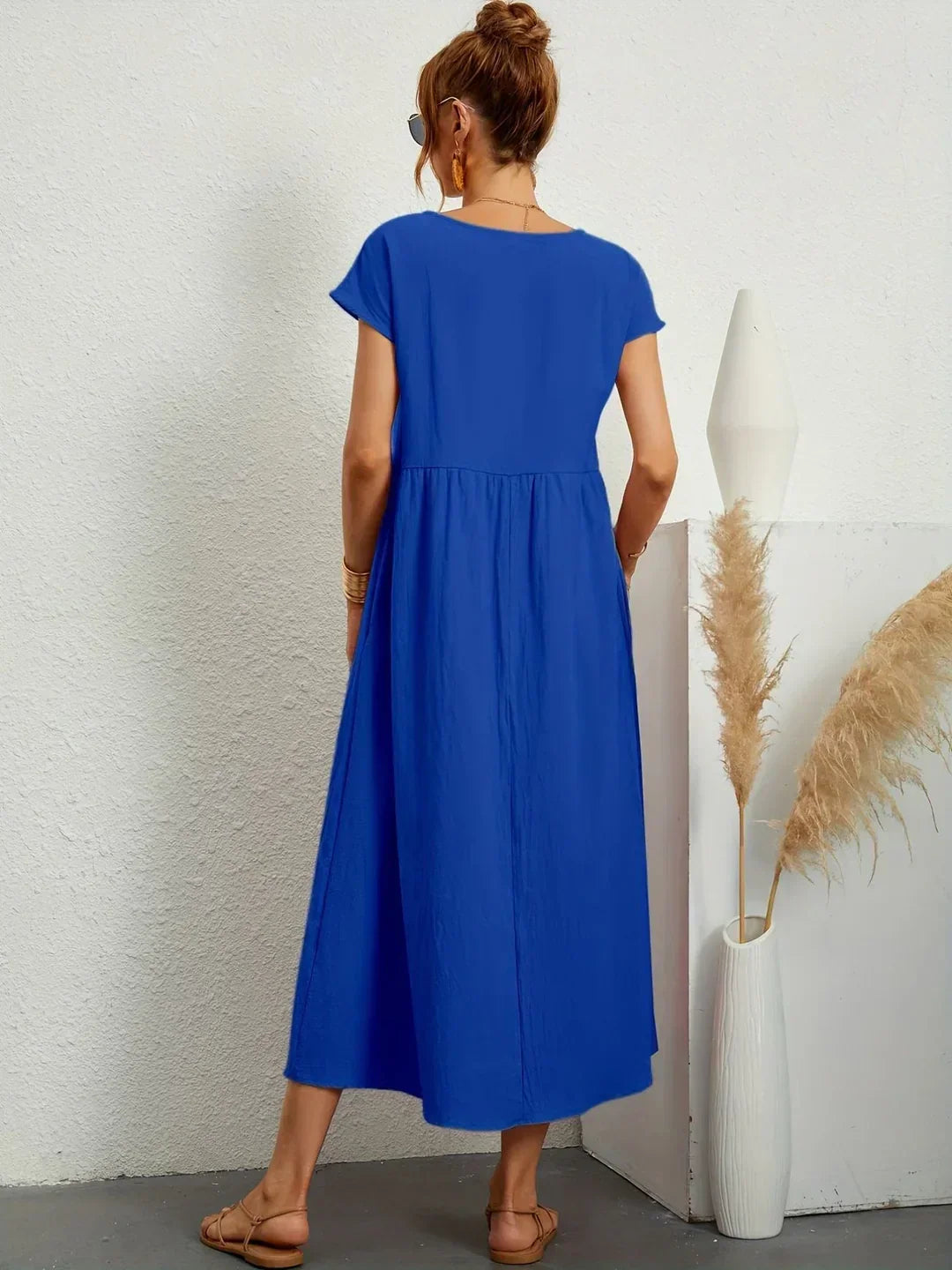 Gabrielle — Vestido midi fluido elegante