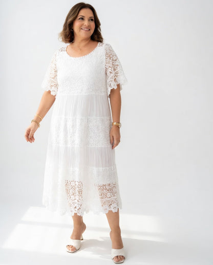 Clarisse — Vestido midi elegante con encaje delicado