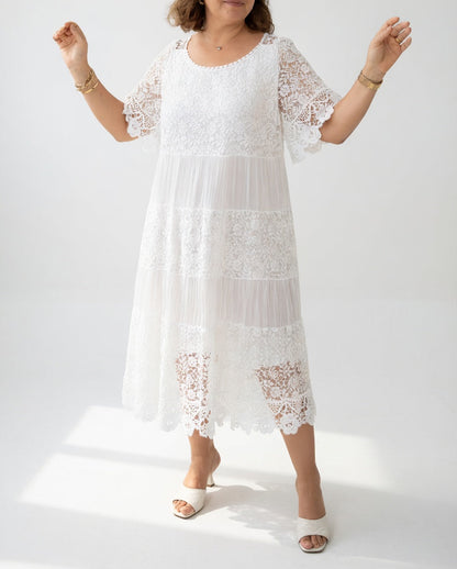 Clarisse — Vestido midi elegante con encaje delicado