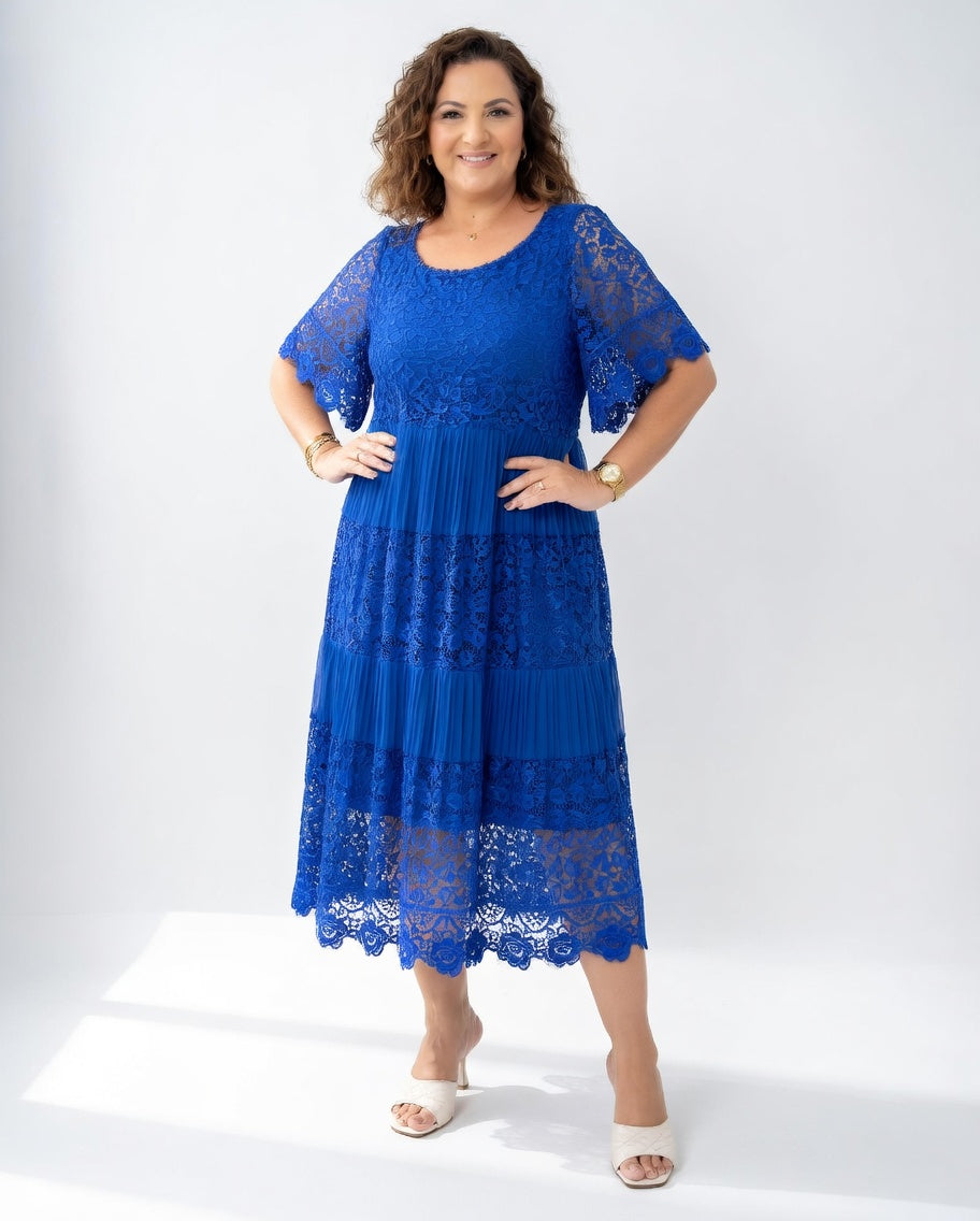 Clarisse — Vestido midi elegante con encaje delicado
