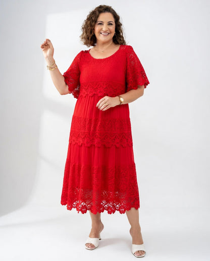 Clarisse — Vestido midi elegante con encaje delicado